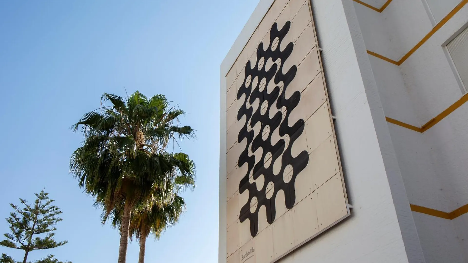 Unbeatable Location Fuengirola - 1 Step Away From Everything